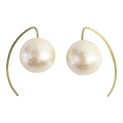 Cotton pearl pull-through earrings by Anq